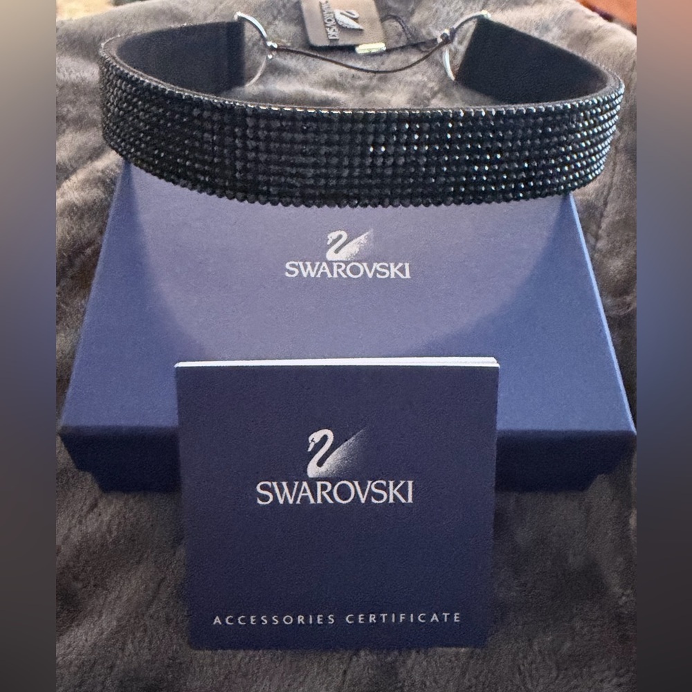NEW with BOX!! Swarovski Elegant Jet Black Crystal Headband - Picture 2 of 4